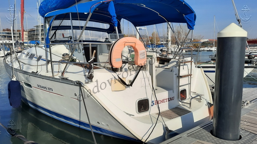 Eladó Beneteau Oceanis 373 vitorlás kikötőhely opcióval: http://eladovitorlasok.hu