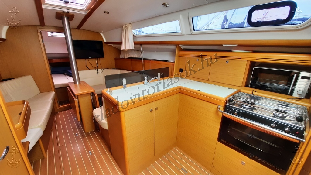 Eladó vitorlások, hajók a Balatonon: http://eladovitorlasok.hu