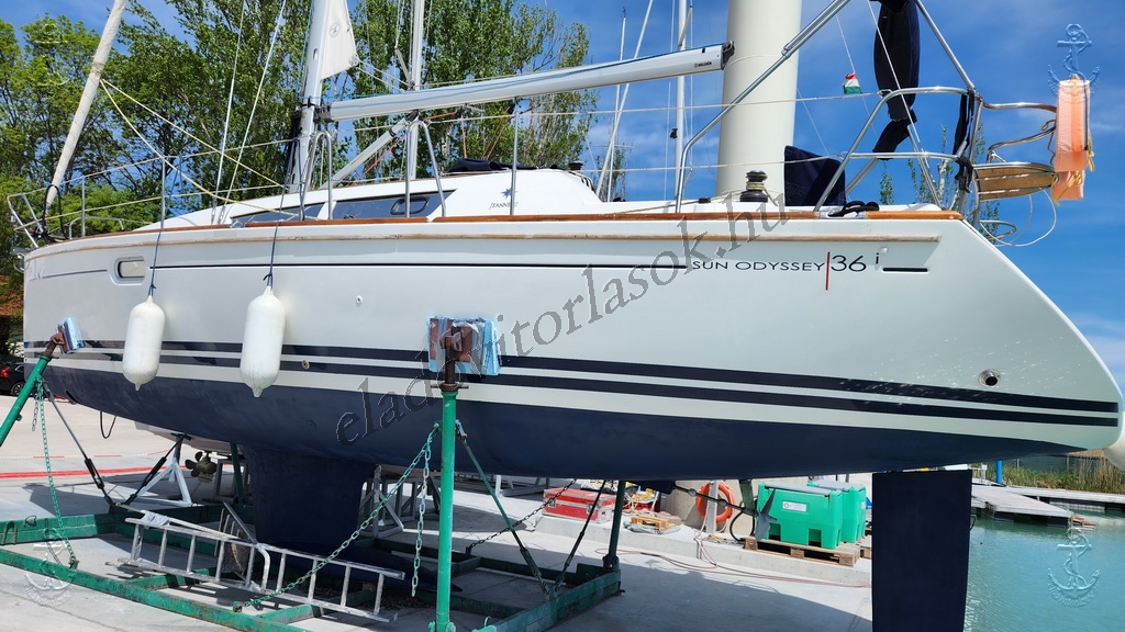 Eladó vitorlások, hajók a Balatonon: http://eladovitorlasok.hu