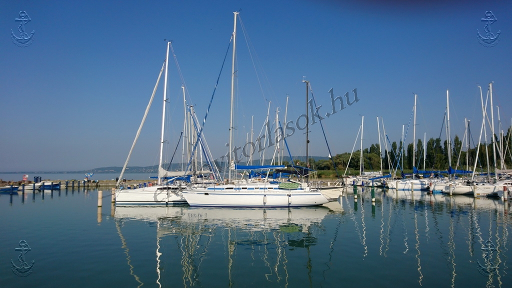 Eladó vitorlások, hajók a Balatonon: http://eladovitorlasok.hu