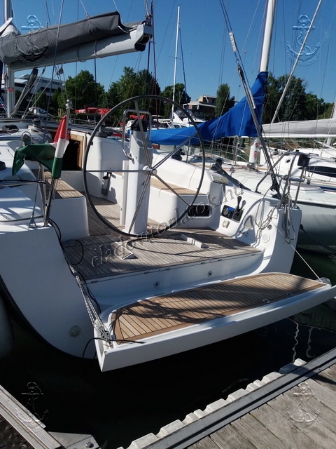 Eladó vitorlások, hajók a Balatonon: http://eladovitorlasok.hu