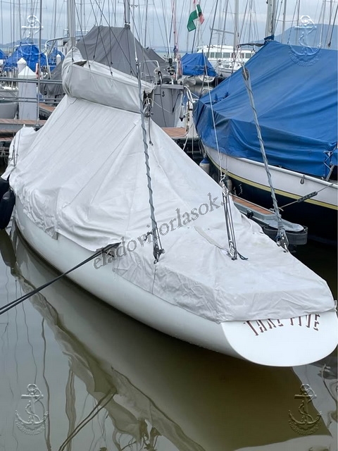 Eladó vitorlások, hajók a Balatonon: http://eladovitorlasok.hu